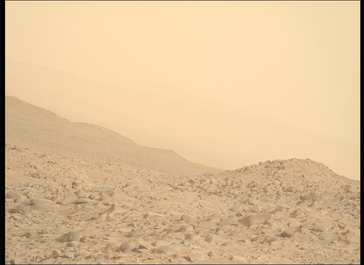 This image was taken by MCZ_LEFT onboard NASA's Mars rover Perseverance on Sol 1152