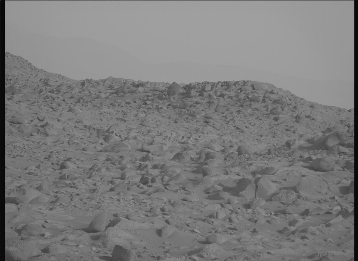 This image was taken by MCZ_LEFT onboard NASA's Mars rover Perseverance on Sol 1152