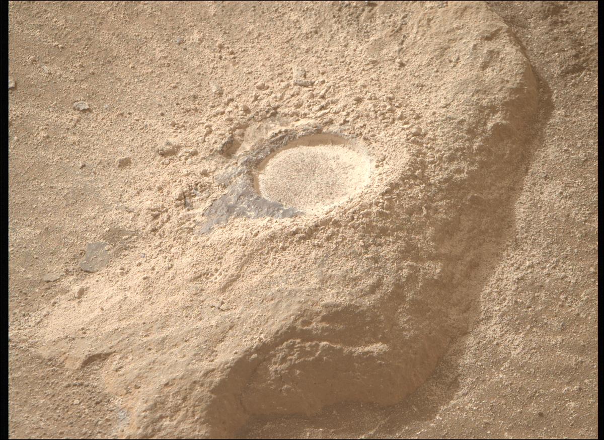 This image was taken by MCZ_RIGHT onboard NASA's Mars rover Perseverance on Sol 1153