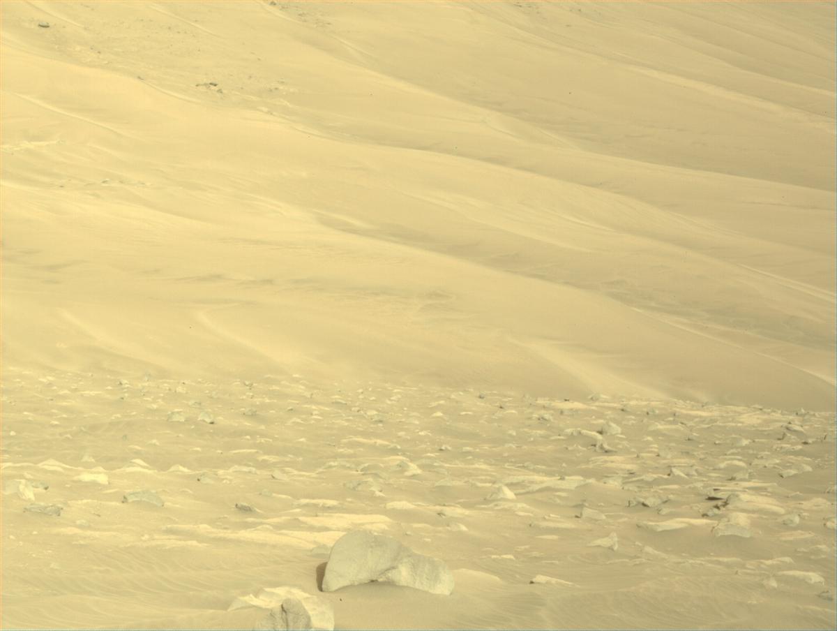 This image was taken by NAVCAM_RIGHT onboard NASA's Mars rover Perseverance on Sol 1154