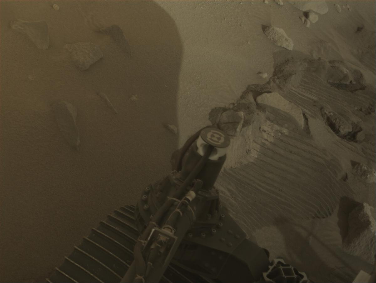 This image was taken by NAVCAM_RIGHT onboard NASA's Mars rover Perseverance on Sol 1154