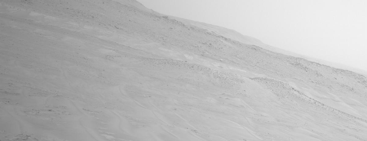 This image was taken by NAVCAM_LEFT onboard NASA's Mars rover Perseverance on Sol 1157