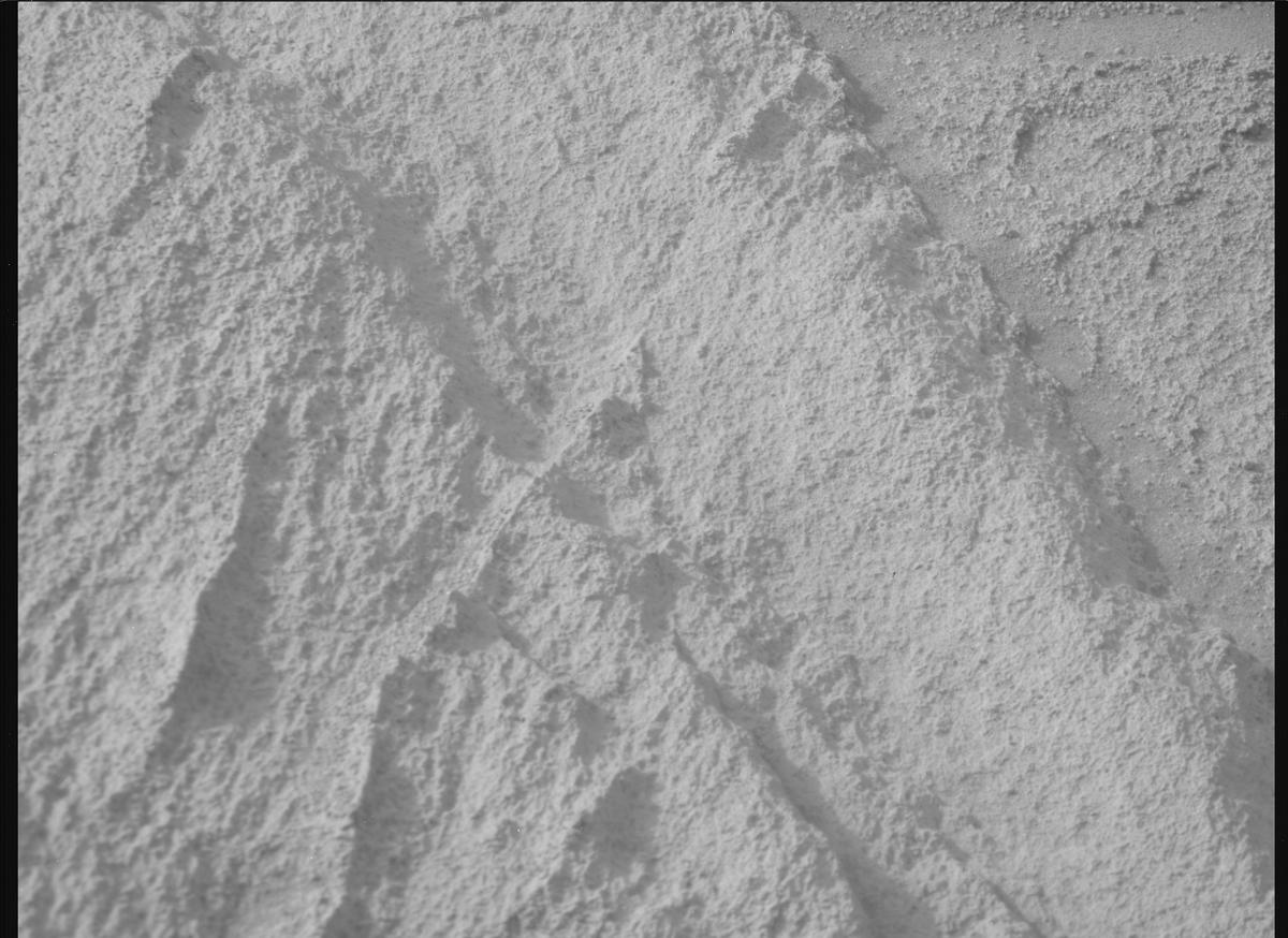 This image was taken by MCZ_RIGHT onboard NASA's Mars rover Perseverance on Sol 1159