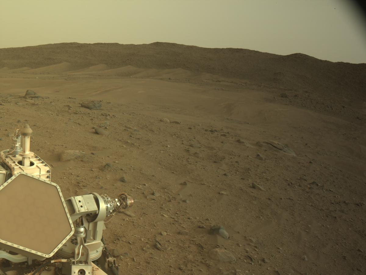 This image was taken by NAVCAM_RIGHT onboard NASA's Mars rover Perseverance on Sol 1170