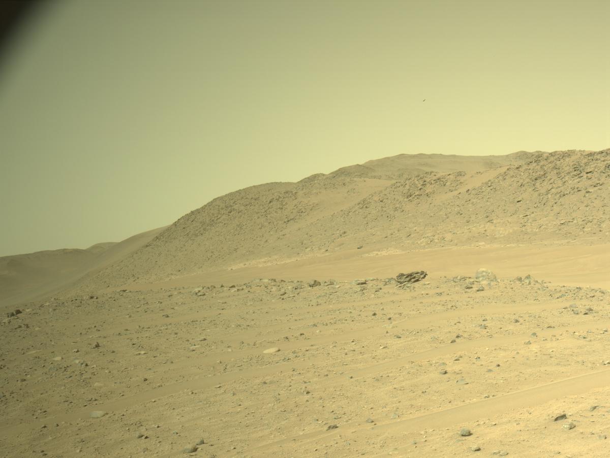 This image was taken by NAVCAM_LEFT onboard NASA's Mars rover Perseverance on Sol 1171