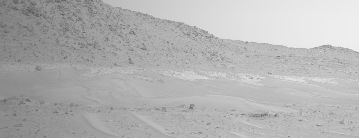 This image was taken by NAVCAM_LEFT onboard NASA's Mars rover Perseverance on Sol 1171