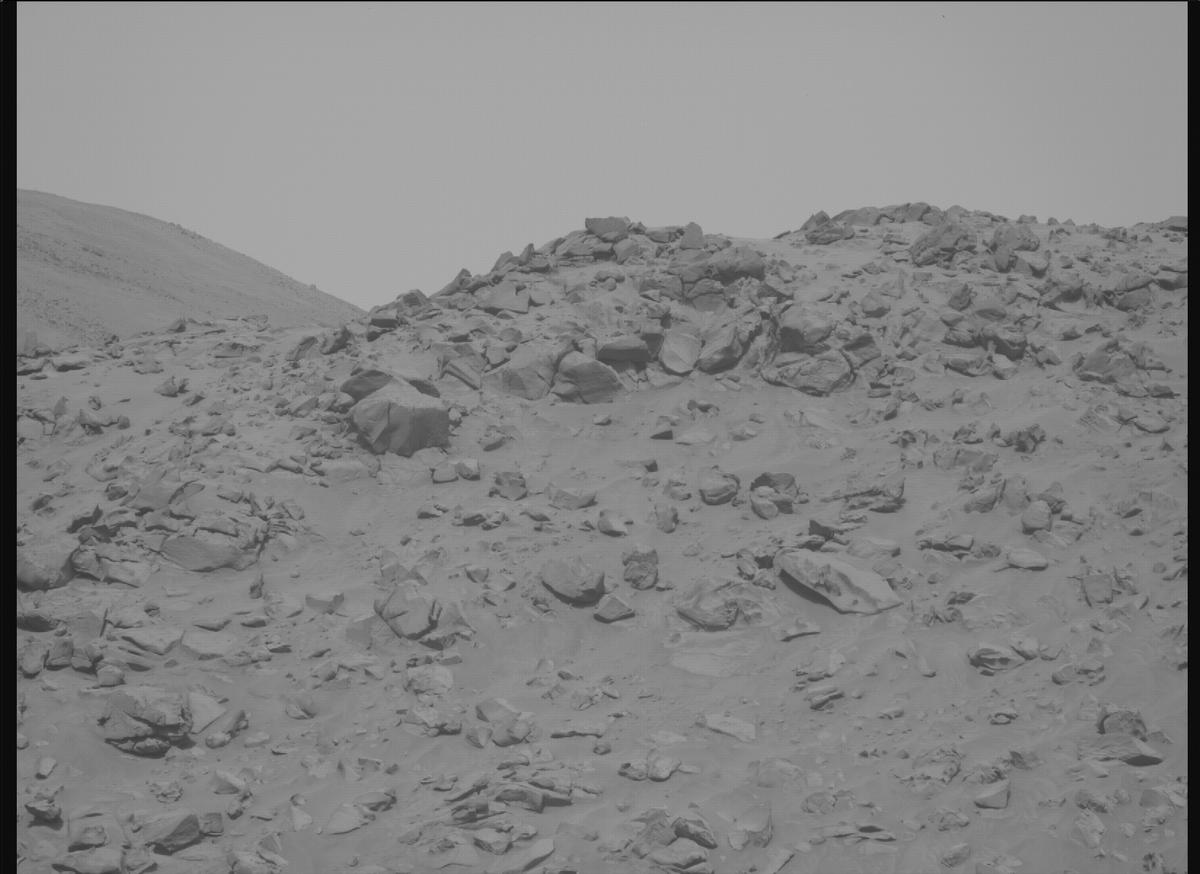 This image was taken by MCZ_RIGHT onboard NASA's Mars rover Perseverance on Sol 1174