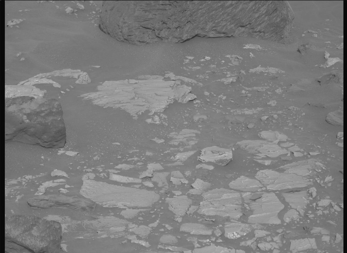 This image was taken by MCZ_LEFT onboard NASA's Mars rover Perseverance on Sol 1176