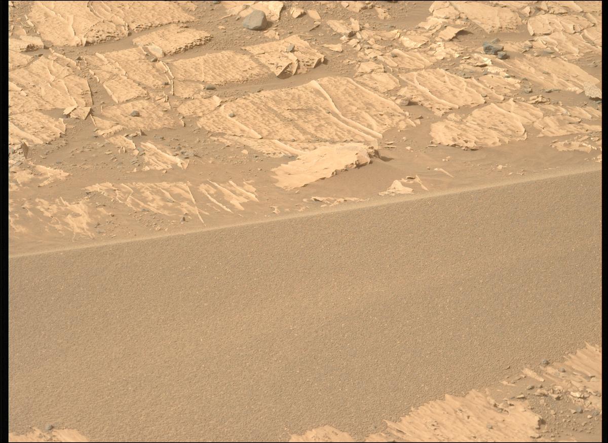 This image was taken by MCZ_LEFT onboard NASA's Mars rover Perseverance on Sol 1178