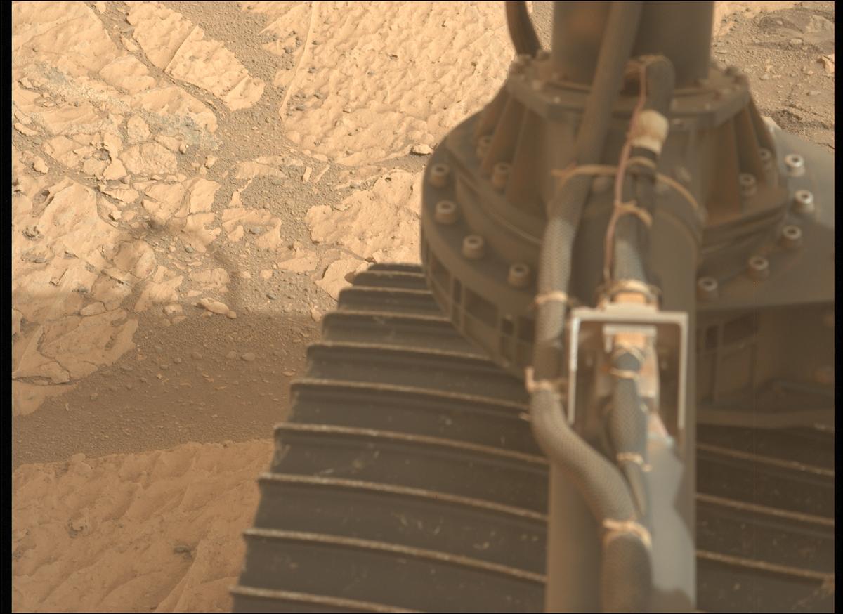 This image was taken by MCZ_LEFT onboard NASA's Mars rover Perseverance on Sol 1178