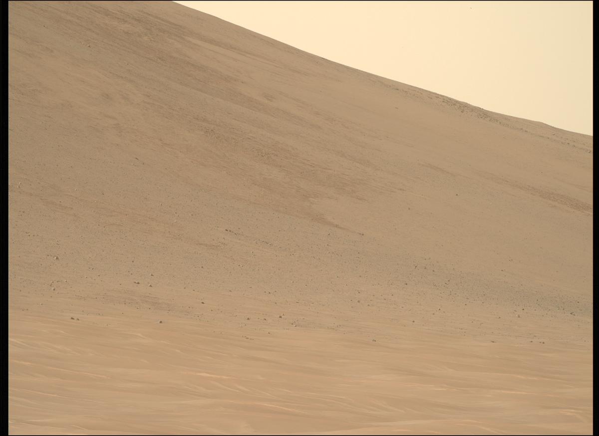 This image was taken by MCZ_RIGHT onboard NASA's Mars rover Perseverance on Sol 1178