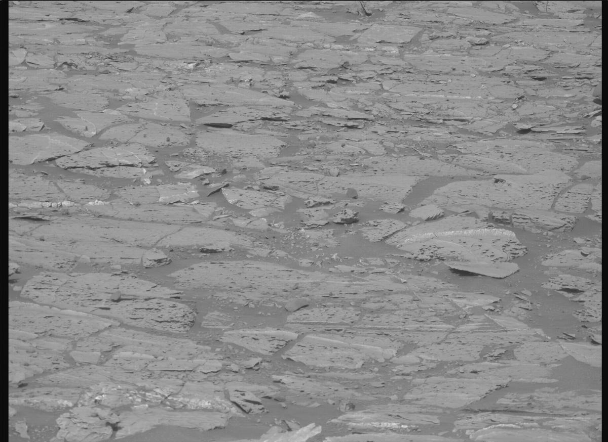 This image was taken by MCZ_RIGHT onboard NASA's Mars rover Perseverance on Sol 1178