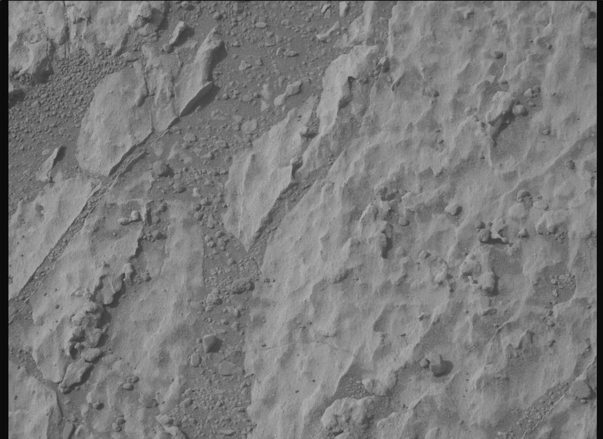 This image was taken by MCZ_RIGHT onboard NASA's Mars rover Perseverance on Sol 1180