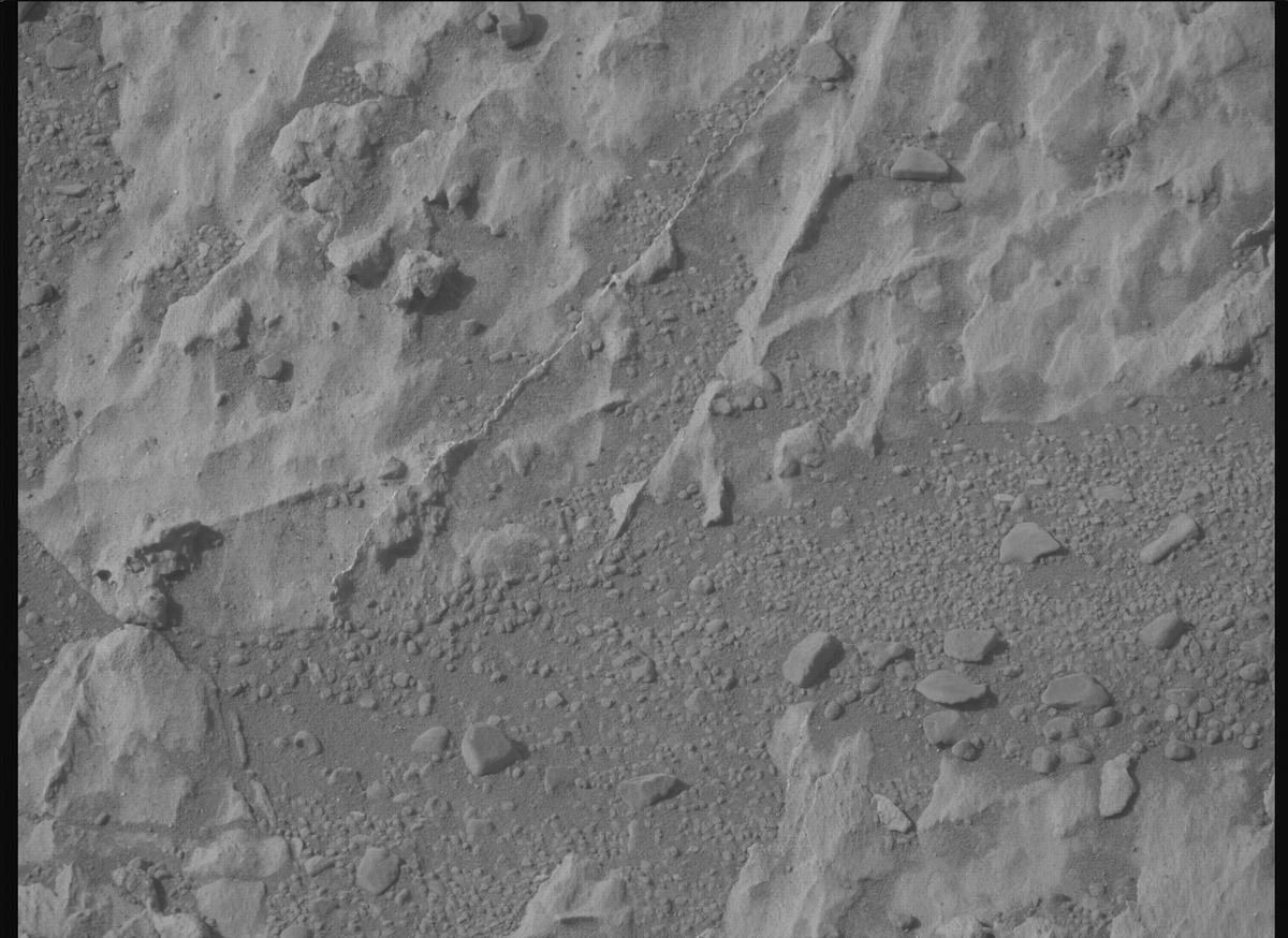 This image was taken by MCZ_RIGHT onboard NASA's Mars rover Perseverance on Sol 1180