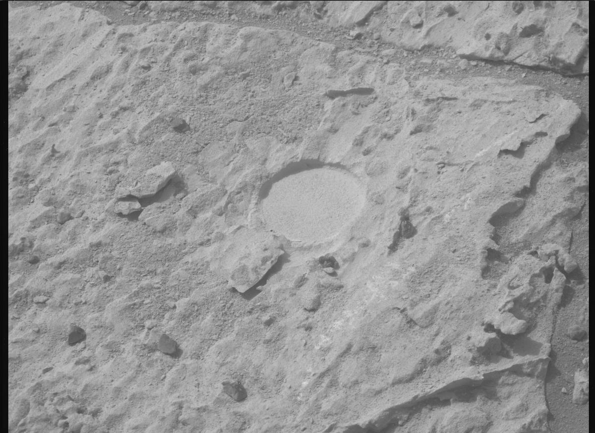 This image was taken by MCZ_RIGHT onboard NASA's Mars rover Perseverance on Sol 1180