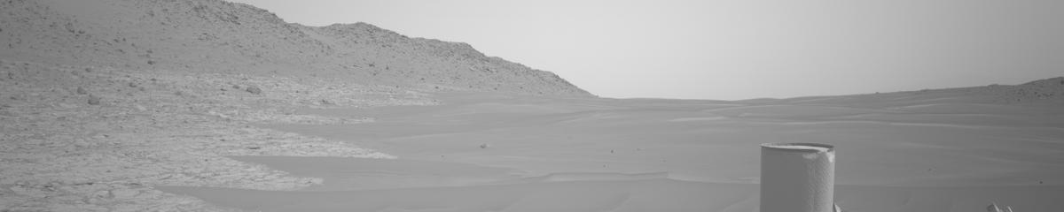 This image was taken by NAVCAM_LEFT onboard NASA's Mars rover Perseverance on Sol 1181