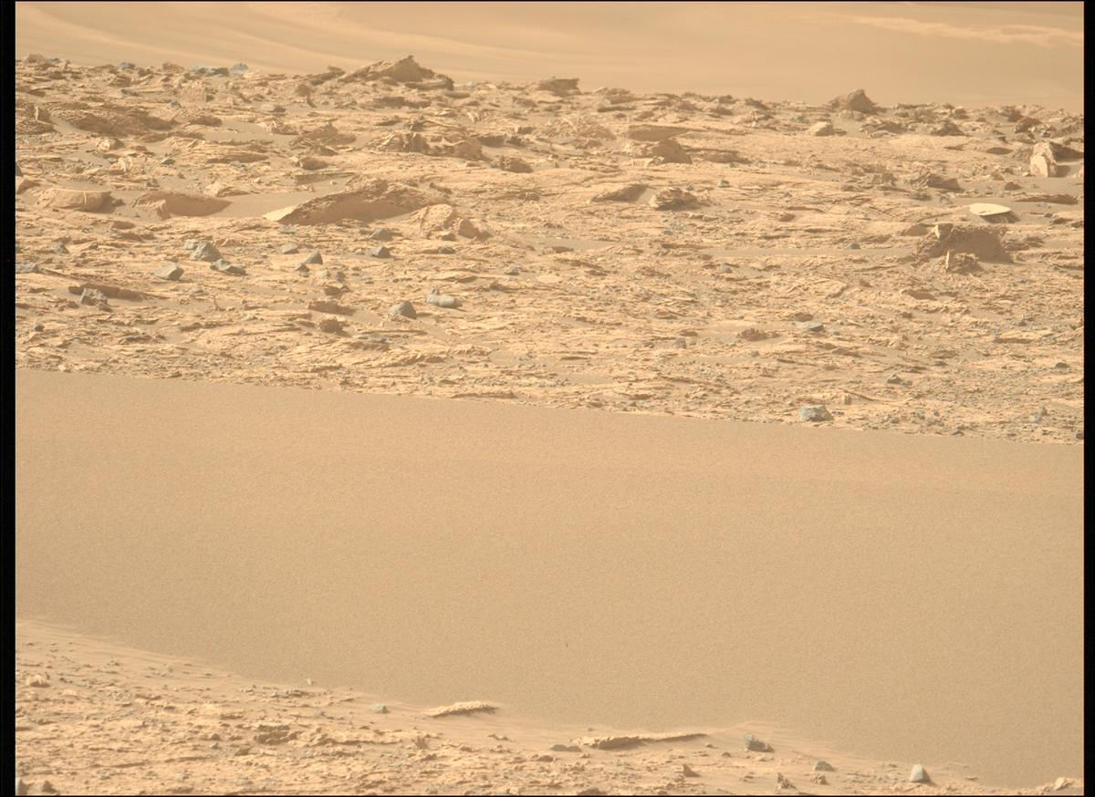 This image was taken by MCZ_LEFT onboard NASA's Mars rover Perseverance on Sol 1181