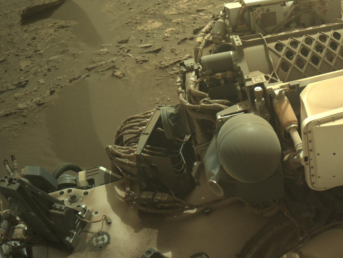 This image was taken by NAVCAM_LEFT onboard NASA's Mars rover Perseverance on Sol 1182