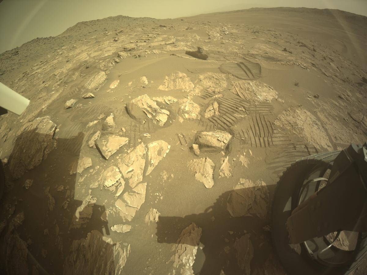 This image was taken by REAR_HAZCAM_RIGHT onboard NASA's Mars rover Perseverance on Sol 1183