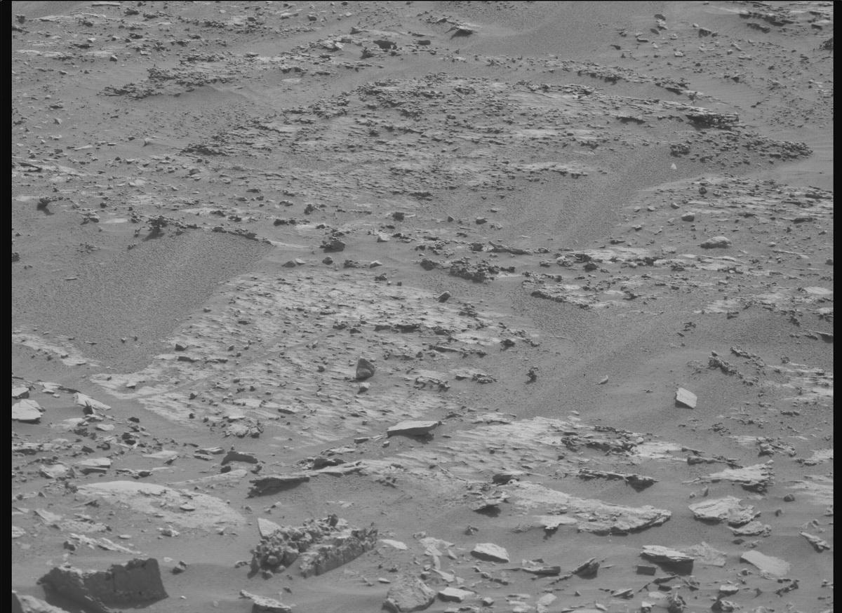 This image was taken by MCZ_RIGHT onboard NASA's Mars rover Perseverance on Sol 1183