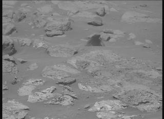 View image taken on Mars, Mars Perseverance Sol 1184: Right Mastcam-Z Camera