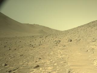 View image taken on Mars, Mars Perseverance Sol 1186: Right Navigation Camera (Navcam)