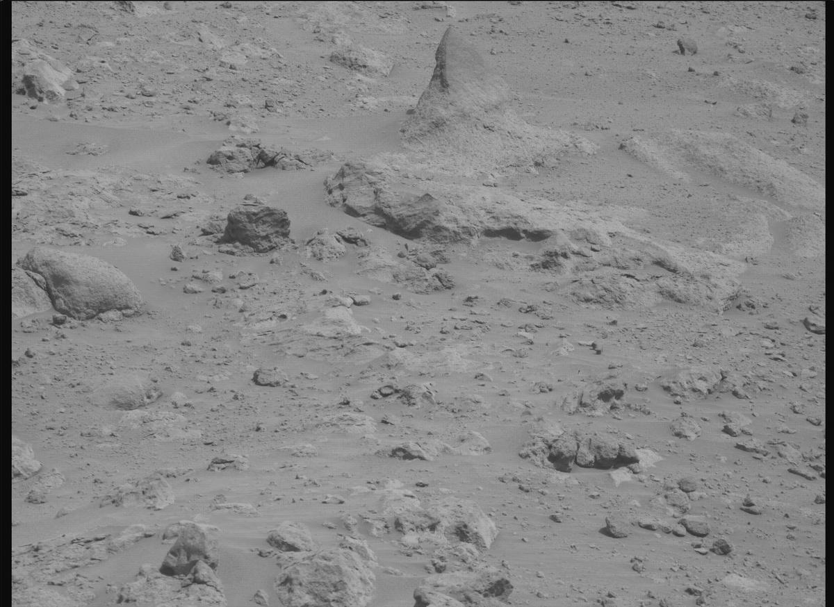 This image was taken by MCZ_RIGHT onboard NASA's Mars rover Perseverance on Sol 1189