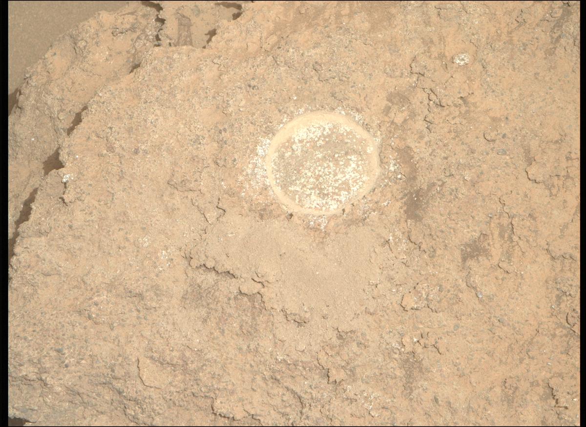 This image was taken by MCZ_RIGHT onboard NASA's Mars rover Perseverance on Sol 1192
