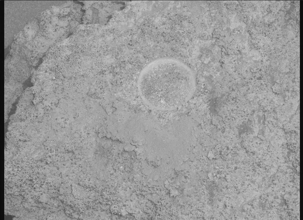 This image was taken by MCZ_RIGHT onboard NASA's Mars rover Perseverance on Sol 1192