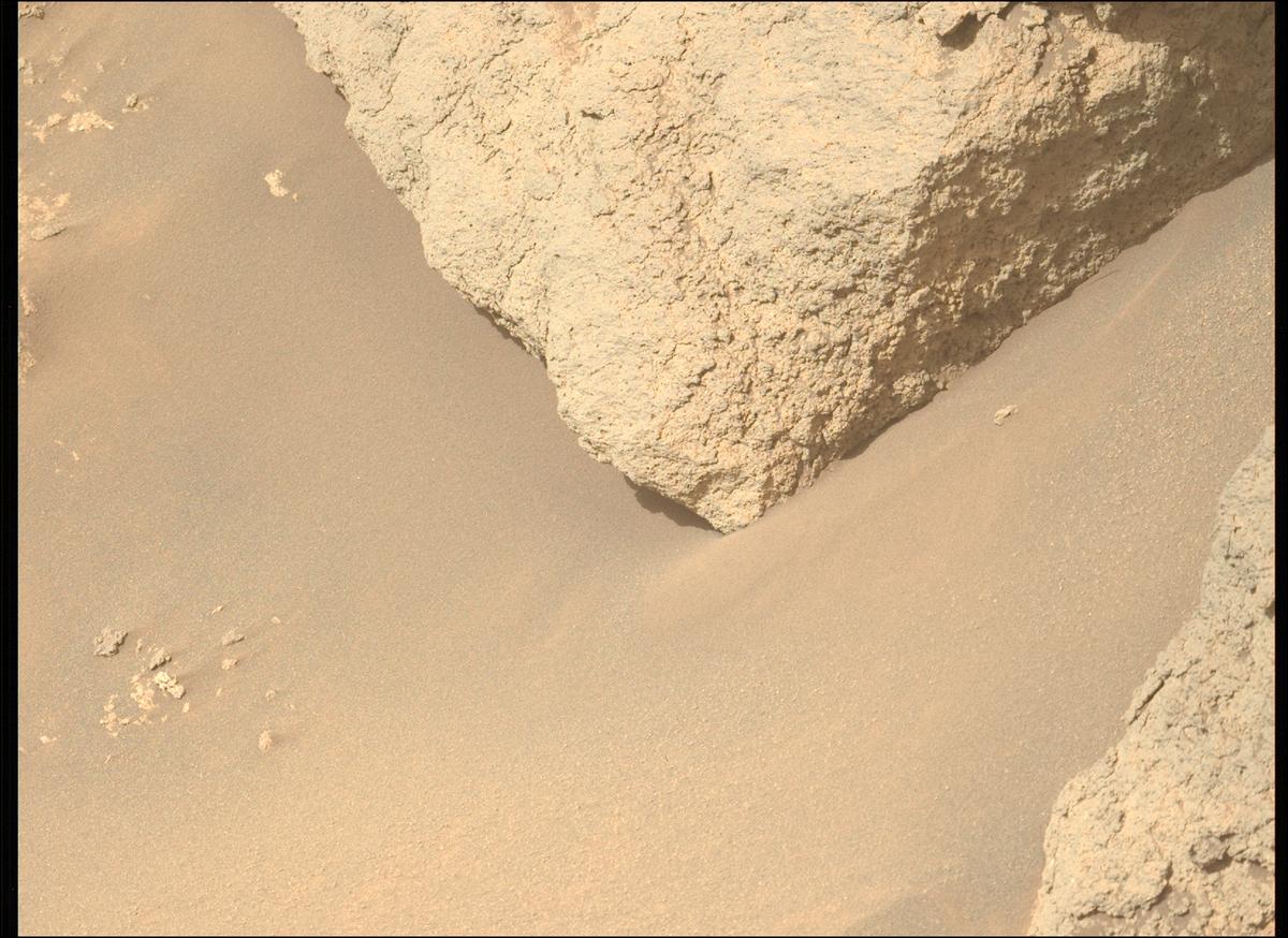 This image was taken by MCZ_LEFT onboard NASA's Mars rover Perseverance on Sol 1208