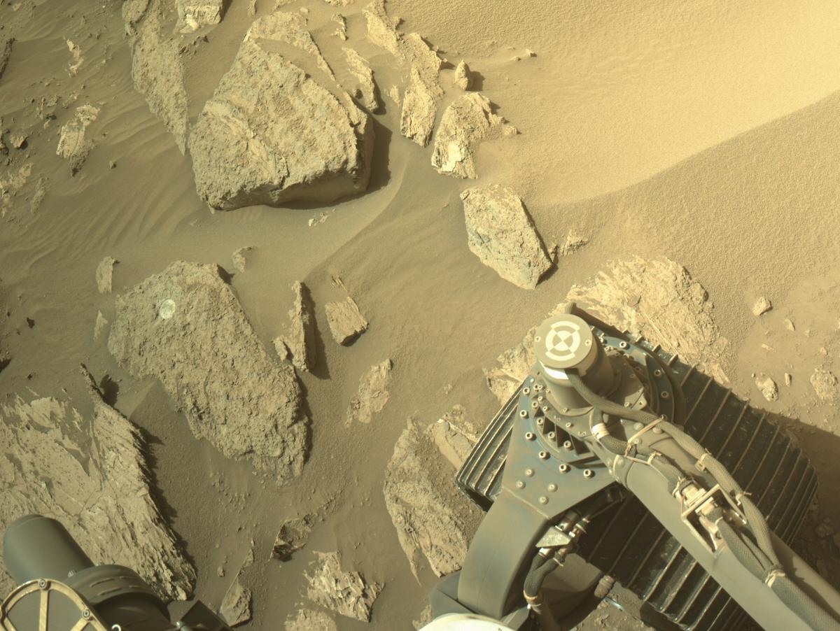 This image was taken by NAVCAM_RIGHT onboard NASA's Mars rover Perseverance on Sol 1210