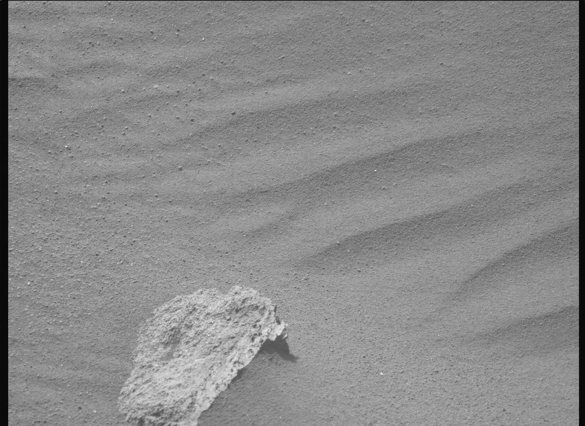 This image was taken by MCZ_LEFT onboard NASA's Mars rover Perseverance on Sol 1212