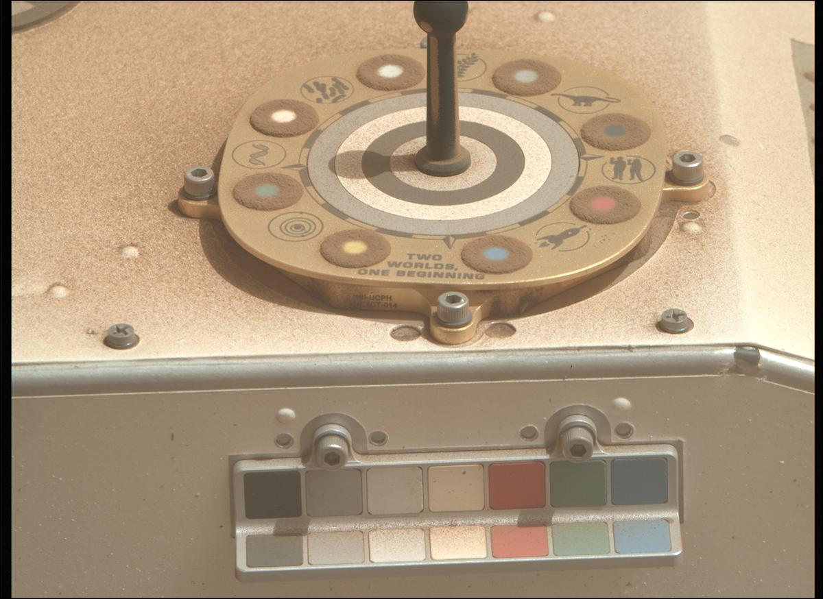 This image was taken by MCZ_RIGHT onboard NASA's Mars rover Perseverance on Sol 1212