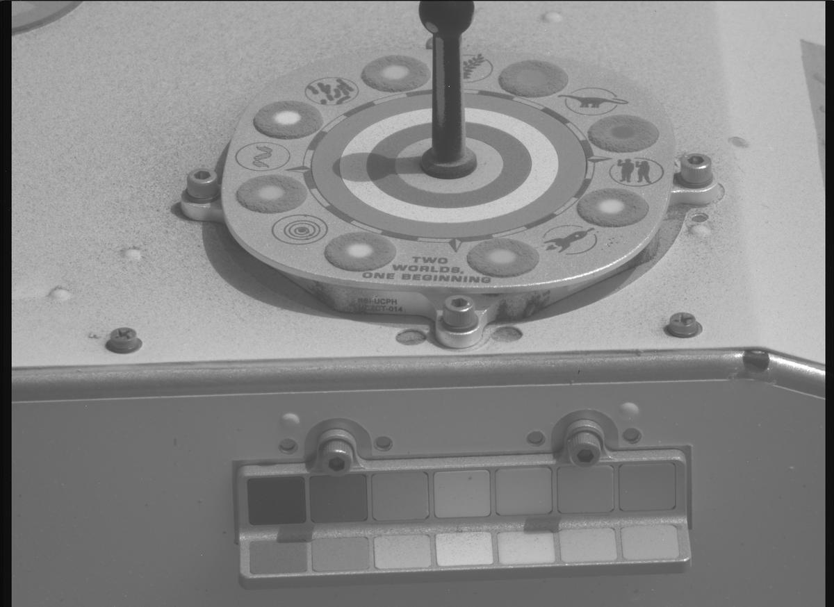 This image was taken by MCZ_RIGHT onboard NASA's Mars rover Perseverance on Sol 1212