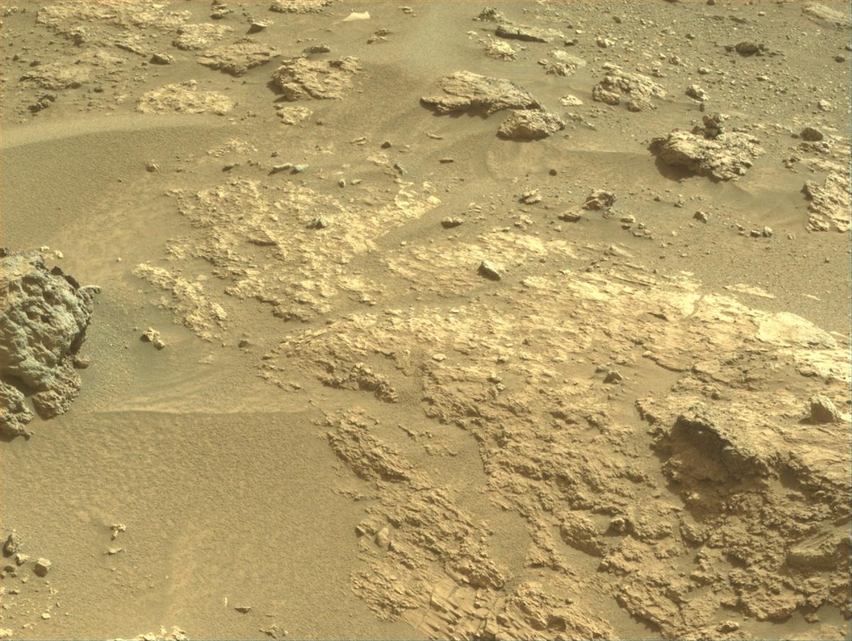 This image was taken by NAVCAM_RIGHT onboard NASA's Mars rover Perseverance on Sol 1231
