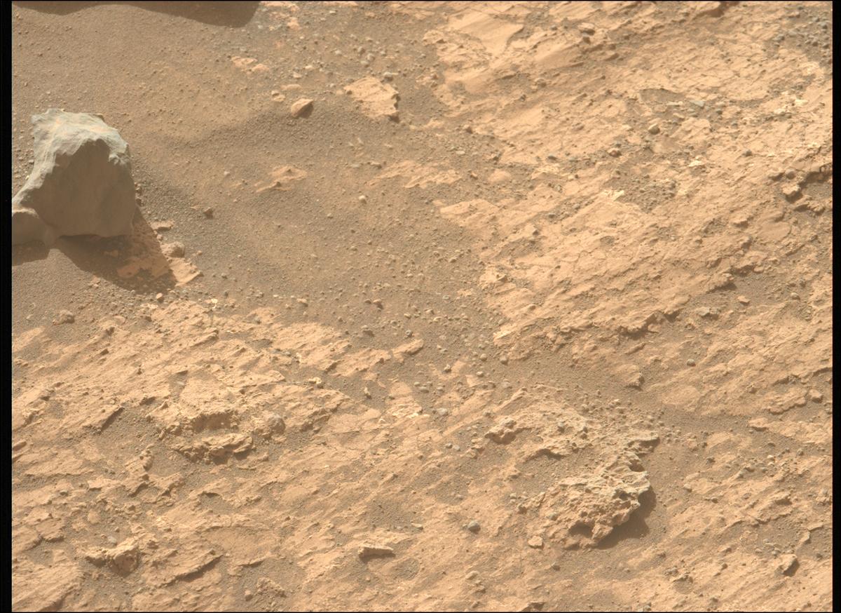 This image was taken by MCZ_LEFT onboard NASA's Mars rover Perseverance on Sol 1235
