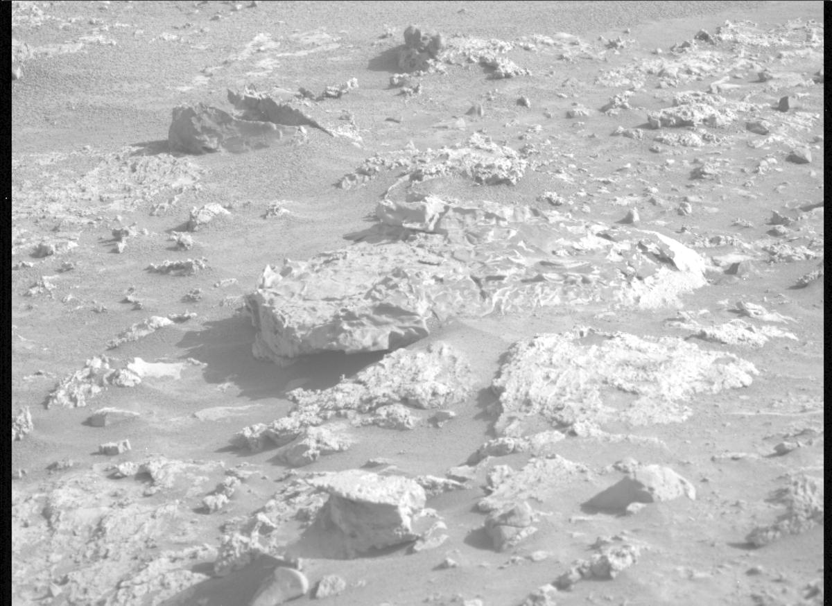This image was taken by MCZ_LEFT onboard NASA's Mars rover Perseverance on Sol 1235