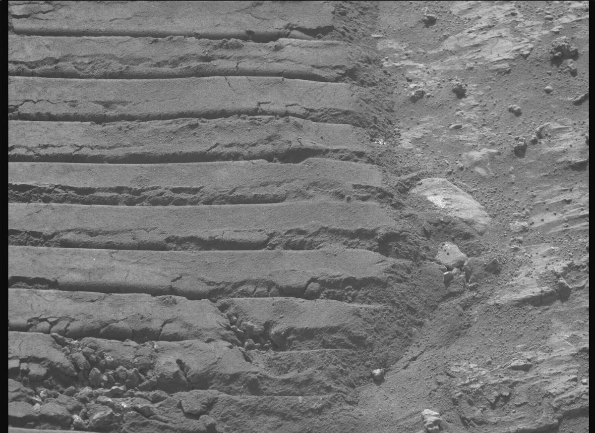 This image was taken by MCZ_RIGHT onboard NASA's Mars rover Perseverance on Sol 1235