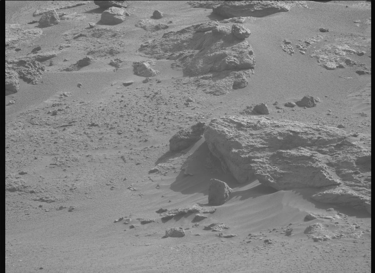 This image was taken by MCZ_LEFT onboard NASA's Mars rover Perseverance on Sol 1240