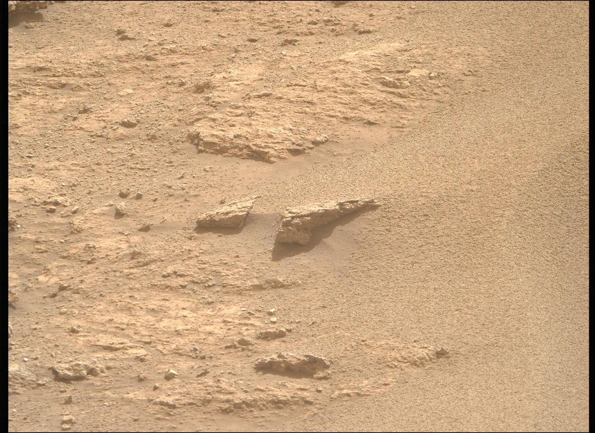 This image was taken by MCZ_RIGHT onboard NASA's Mars rover Perseverance on Sol 1240