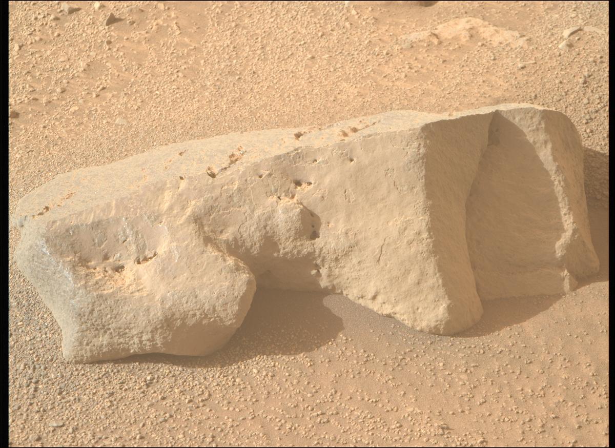 This image was taken by MCZ_RIGHT onboard NASA's Mars rover Perseverance on Sol 1248