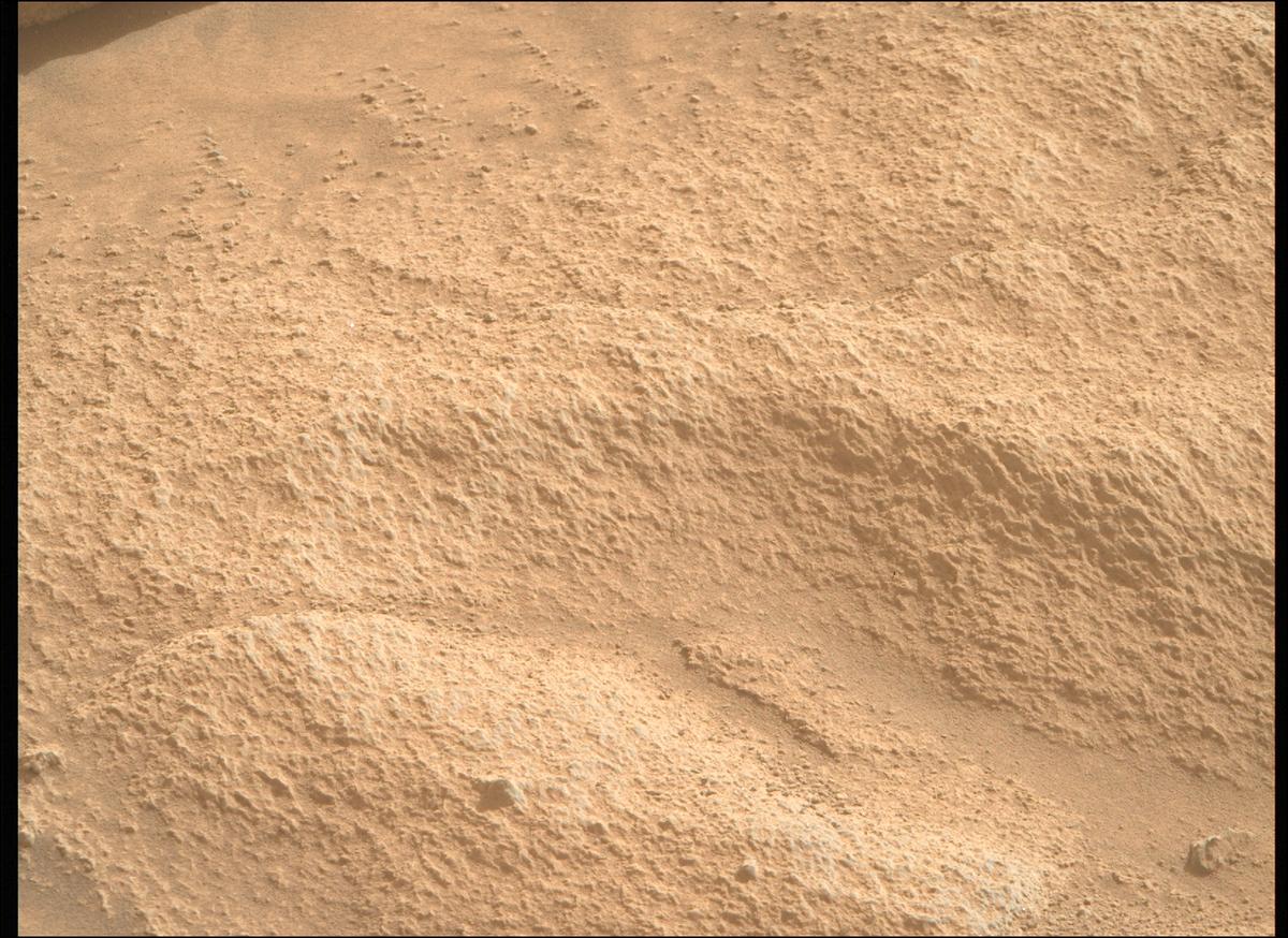 This image was taken by MCZ_RIGHT onboard NASA's Mars rover Perseverance on Sol 1256