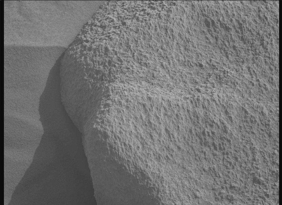 This image was taken by MCZ_RIGHT onboard NASA's Mars rover Perseverance on Sol 1256