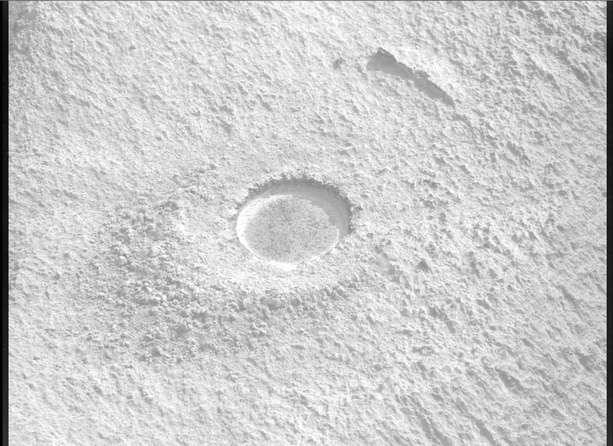 This image was taken by MCZ_RIGHT onboard NASA's Mars rover Perseverance on Sol 1258