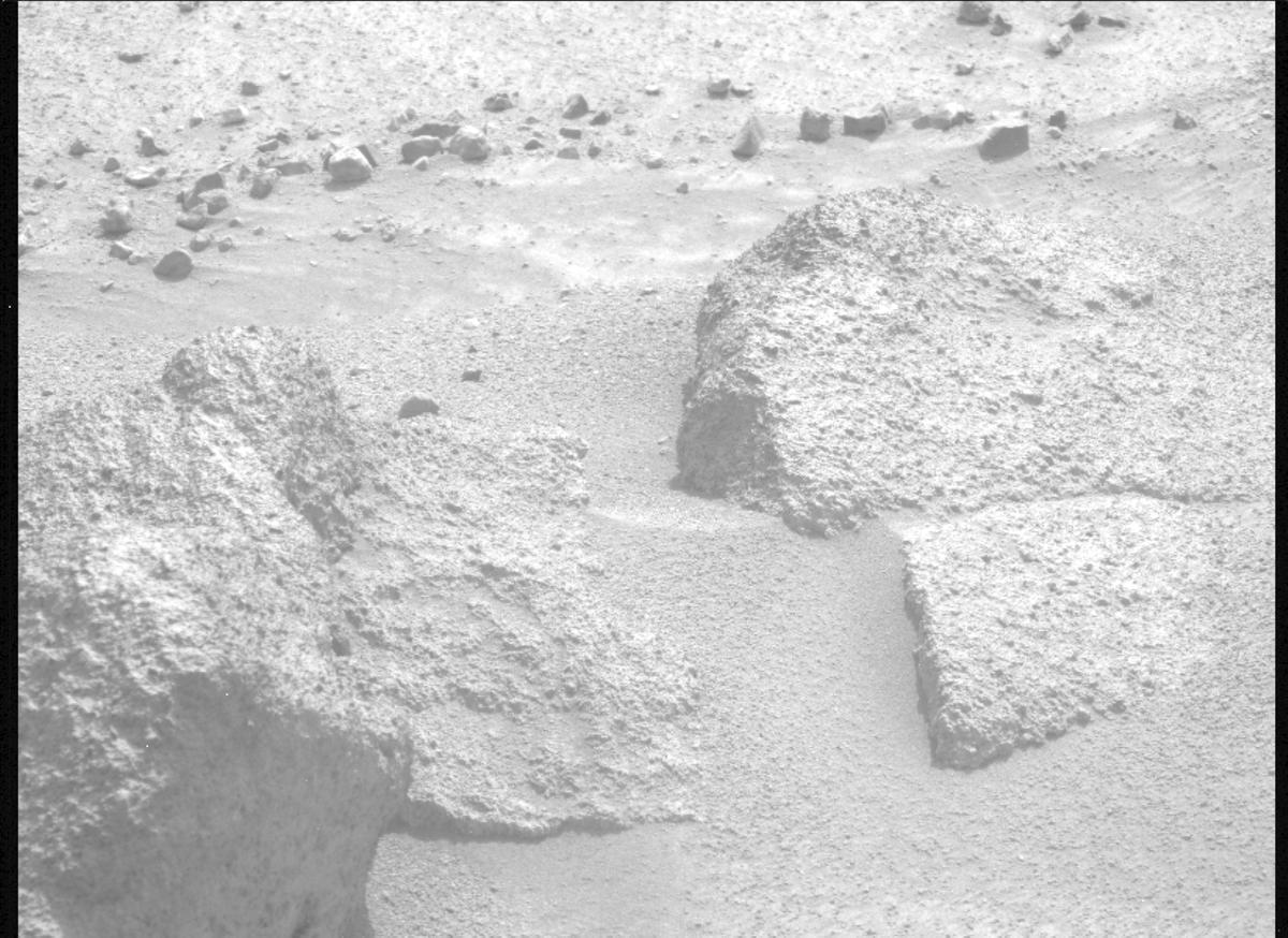 This image was taken by MCZ_LEFT onboard NASA's Mars rover Perseverance on Sol 1269