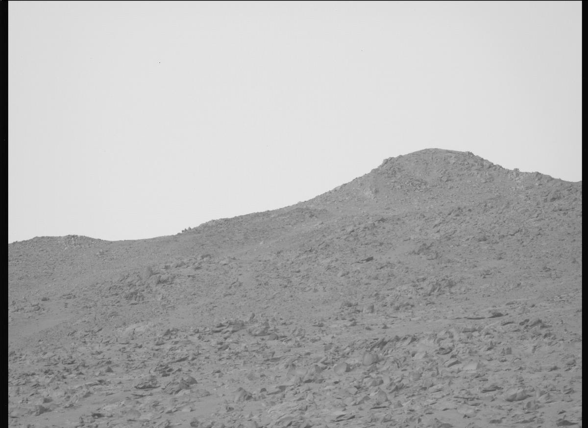 This image was taken by MCZ_LEFT onboard NASA's Mars rover Perseverance on Sol 1270