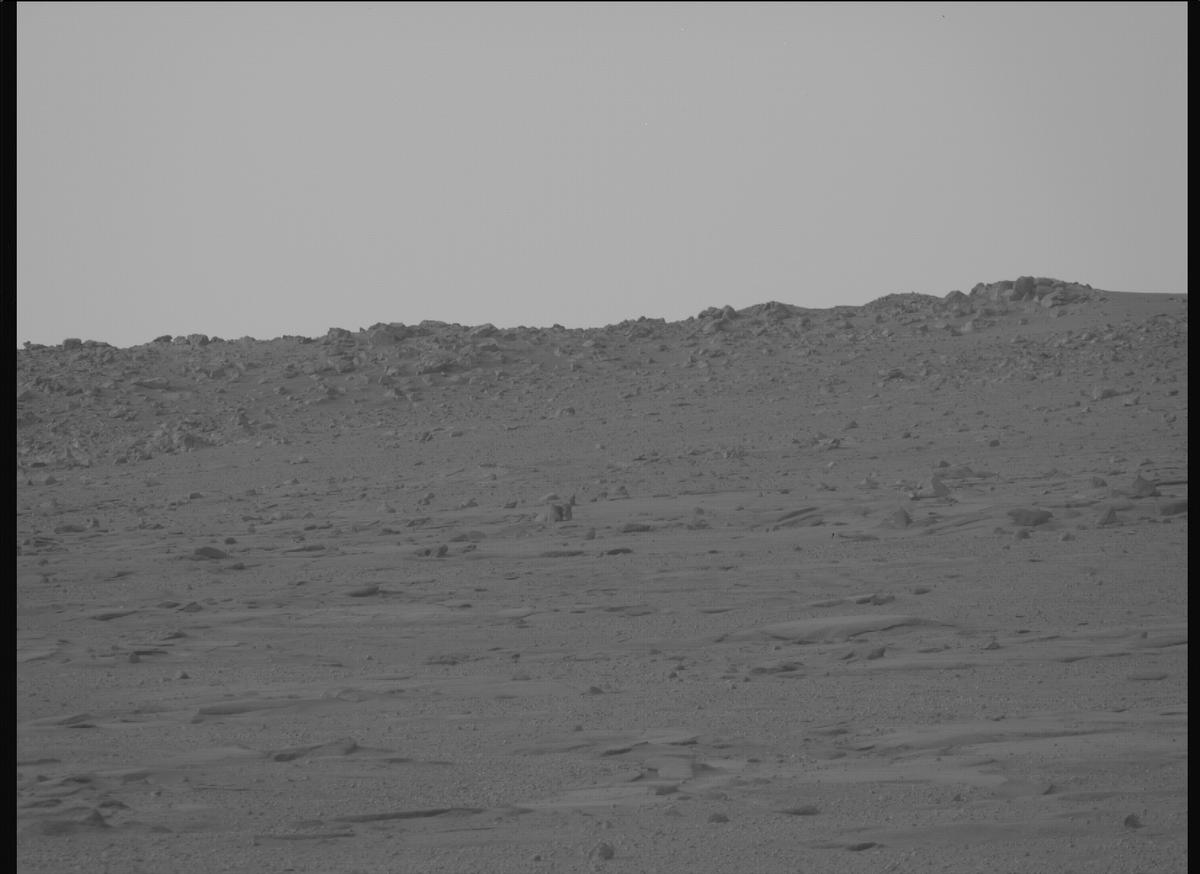 This image was taken by MCZ_RIGHT onboard NASA's Mars rover Perseverance on Sol 1270