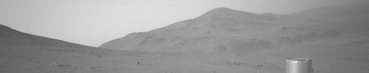This image was taken by NAVCAM_LEFT onboard NASA's Mars rover Perseverance on Sol 1272