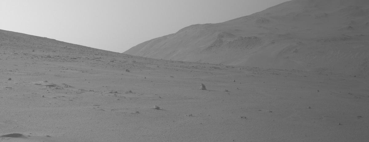 This image was taken by NAVCAM_LEFT onboard NASA's Mars rover Perseverance on Sol 1272