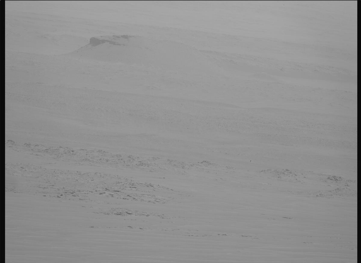 This image was taken by MCZ_RIGHT onboard NASA's Mars rover Perseverance on Sol 1272